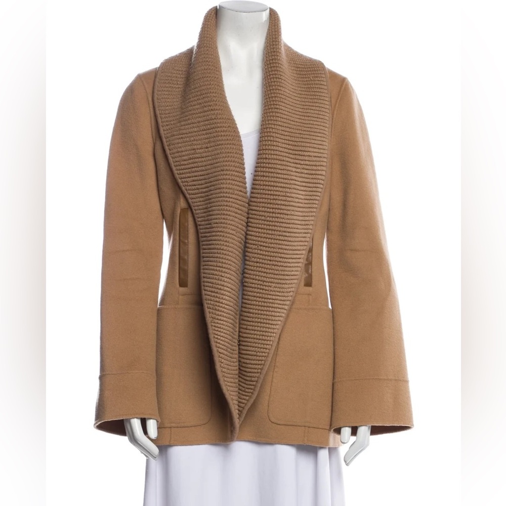 ✨HOST PICK ✨Mackage tan coat